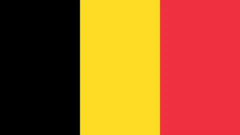 “国安换帅波澜再起，拉米罗或告别，200万欧年薪引新帅争夺，徐正源外，神秘热门人选现身！”